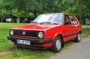 Golf 2 Cl frisch poliert auf einer Oldtimerveranstaltung