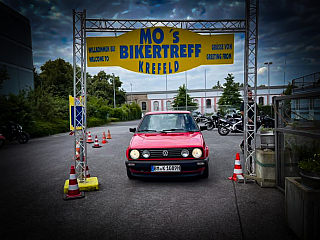 E-tumleHs Golf 2  bei Mo's Bikertreff