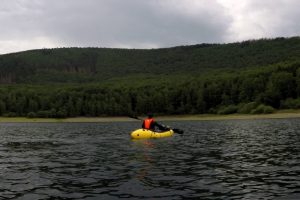 Regenwolken über dem Rursee