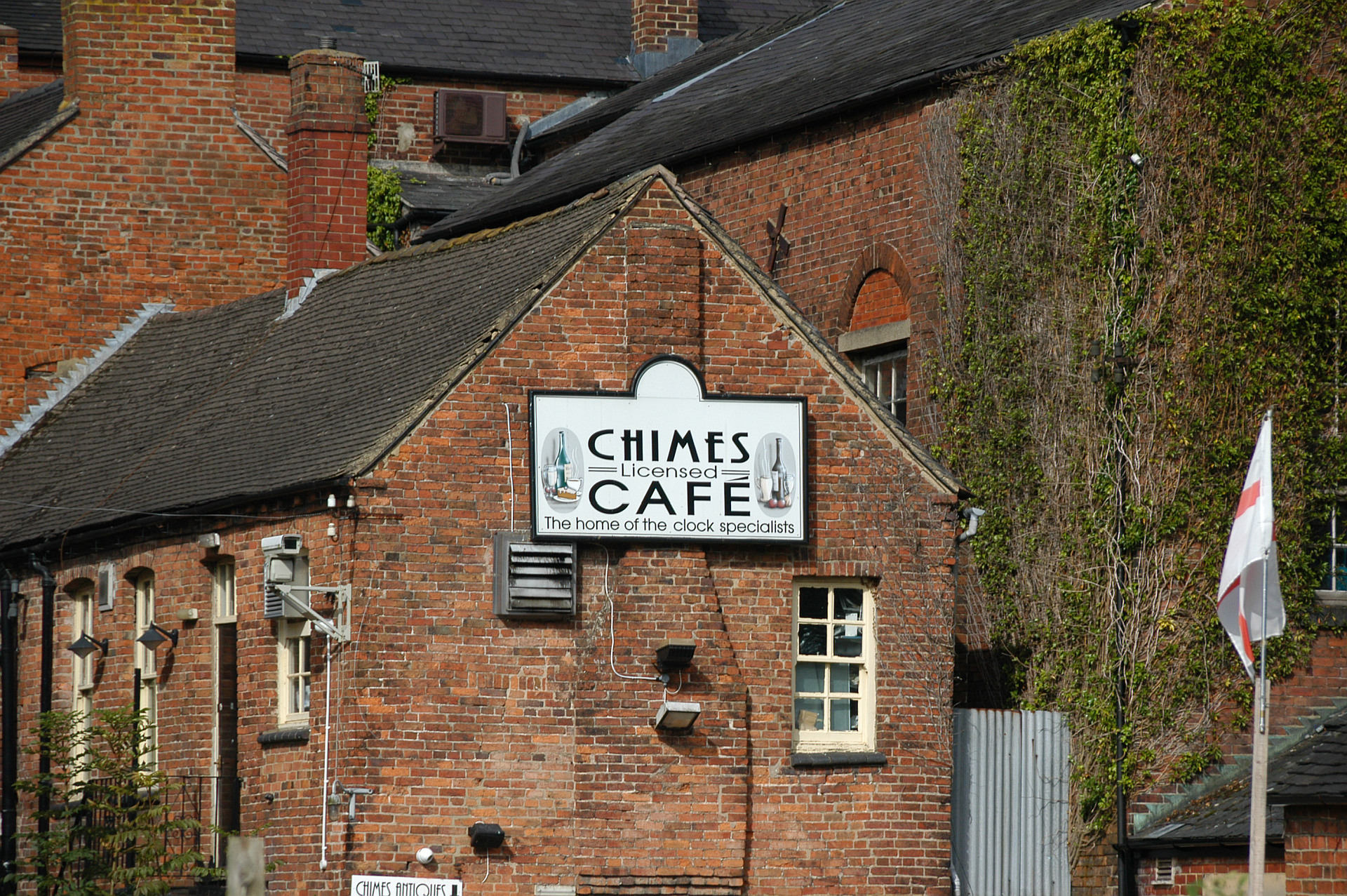 Eine Werbetafel für ein Cafe in Ashbourne, England